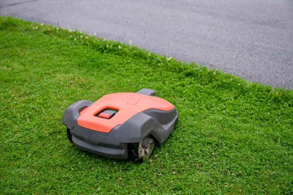 Robotic garden maintenance tool | australi | lawn mowing tool